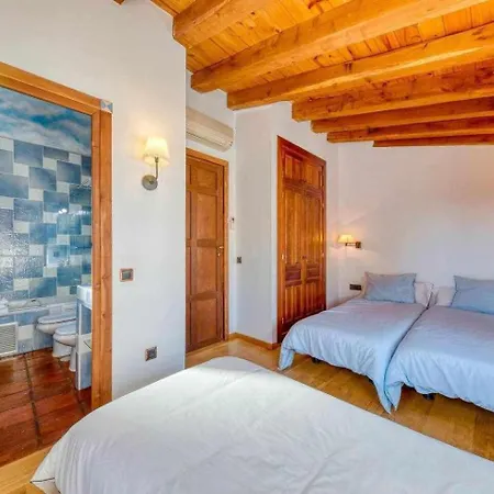 Villa Cuesta Del Reloj à Piedralaves Extérieur photo